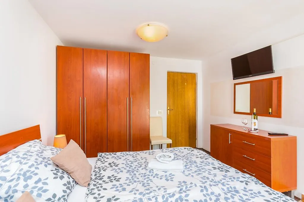 Bed & Breakfast La Fontana Medulin 3*,